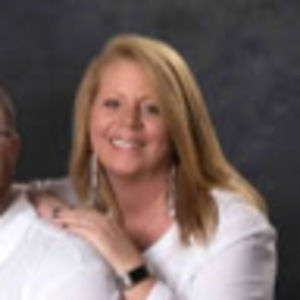 Meet your Posher, Suzanne